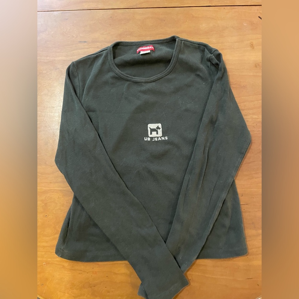 100% Cotton M Vintage Unionbay UB Y2K jeans green long sleeve logo crop top.